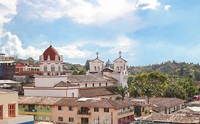Hotel Stay Guatape a dos cuadras del parque